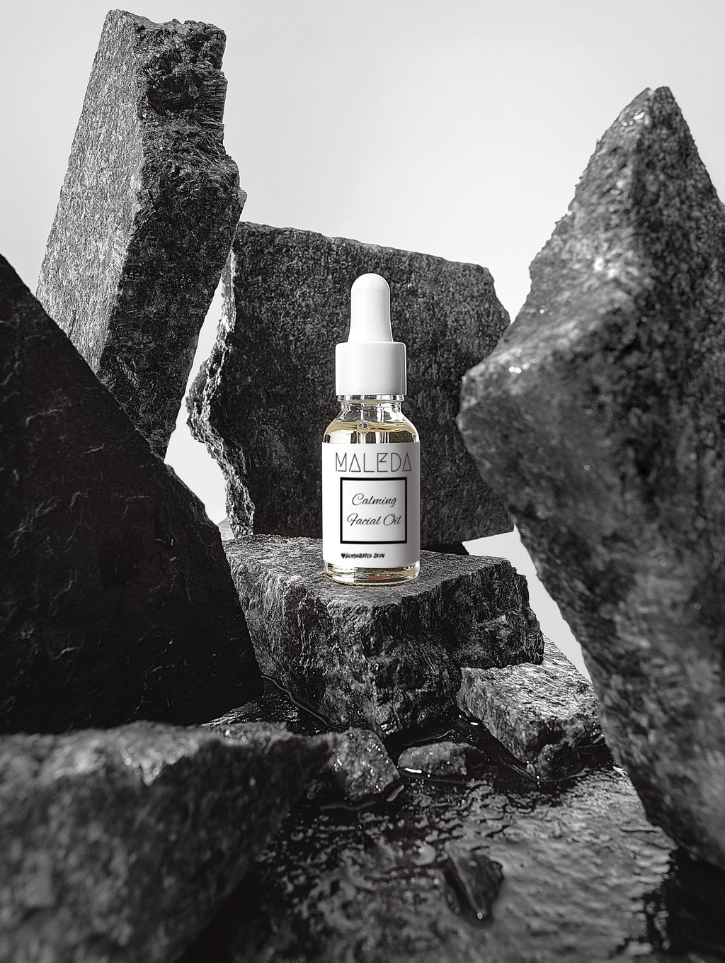 Calming Facial Oil – Natūrali kosmetika su hialurono rūgštimi ir CBD