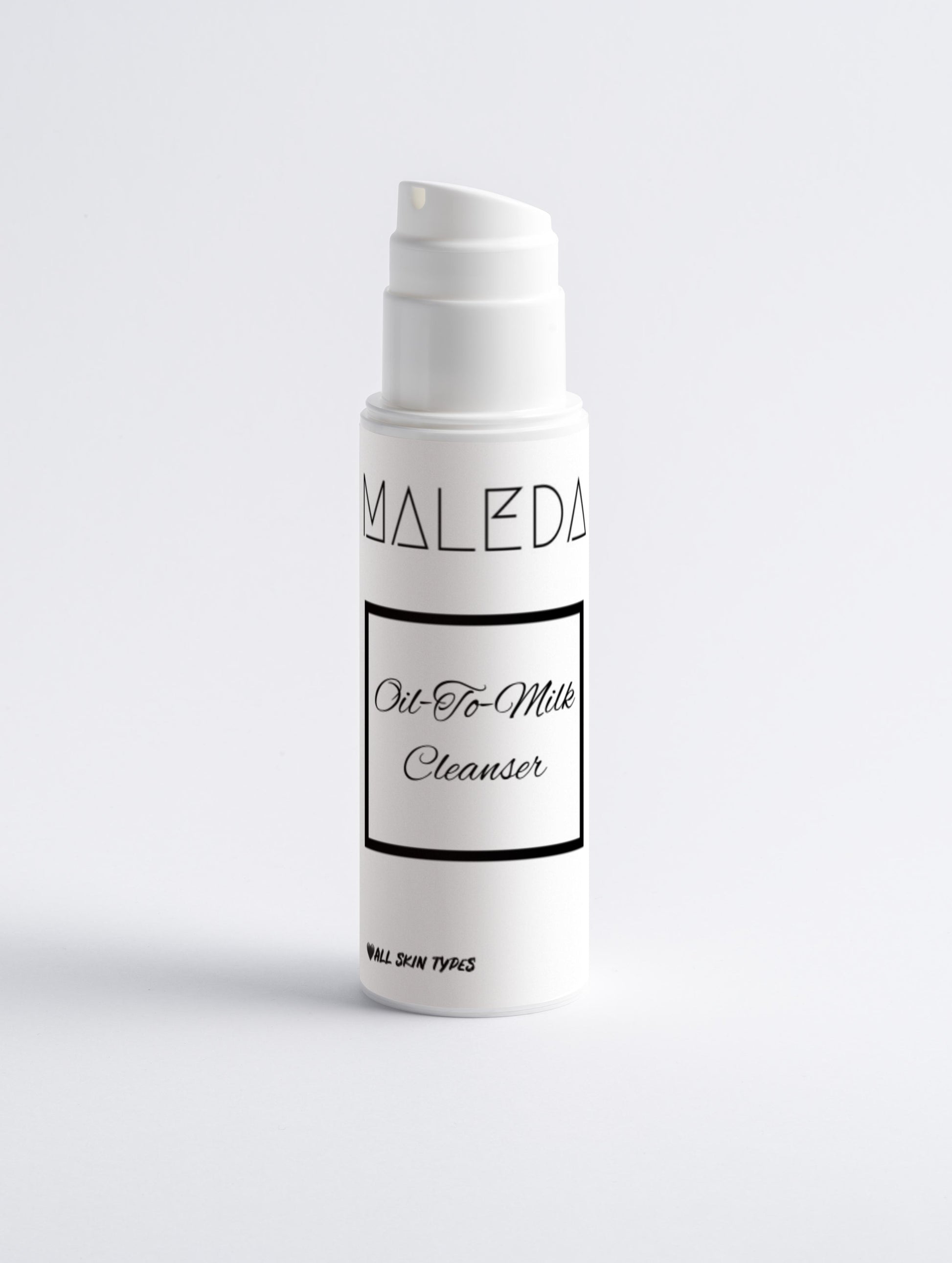 Sensitive Skin Oil-to-Milk Cleanser – Švelnus valiklis su saulėgrąžų aliejumi ir ramunėlių ekstraktu
